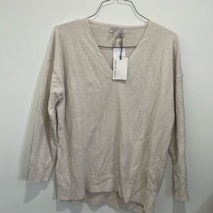 Barefoot dreams v neck hi-low pullover sweater shirt almond color medium new
